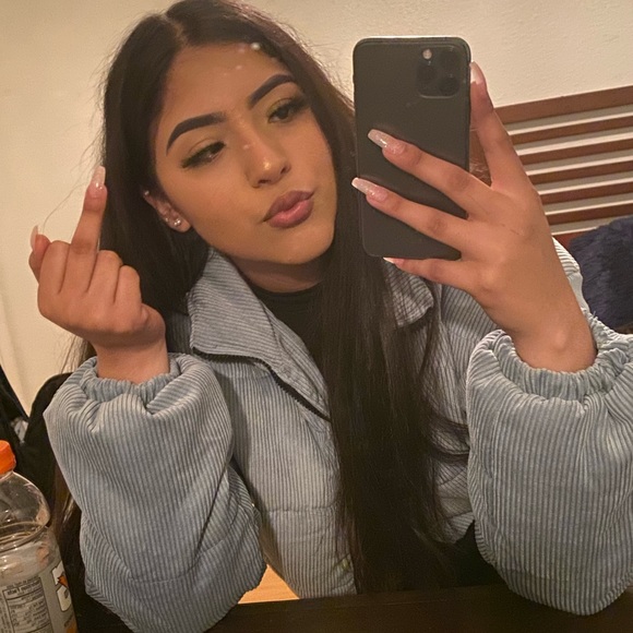 Jacket - Picture 1 of 3